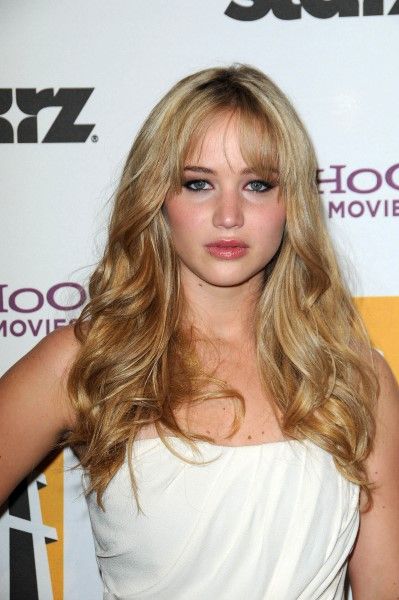 Hair Extensions Ultimate Guide Literally Everything You Need To Know   Jennifer Lawrence 